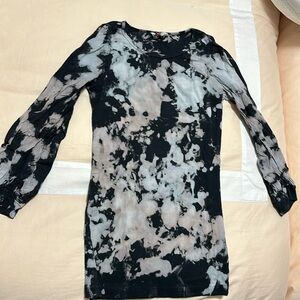 Hard tail tie dye bubble sleeve shirt